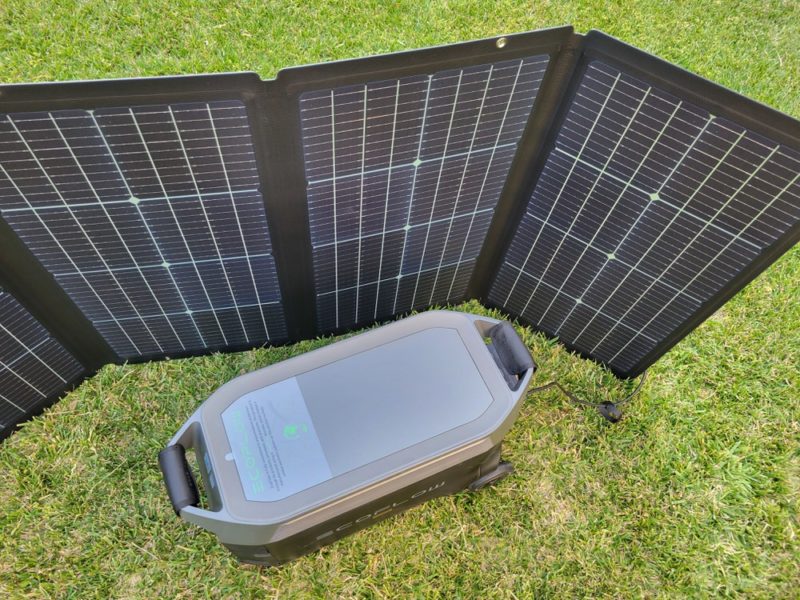 Review EF EcoFlow 220W Bifacial Foldable Solar Panel YuenX