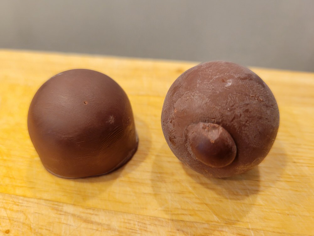 Reber Mozart Kugel Chocolate Covered Marzipan 0.7 oz.