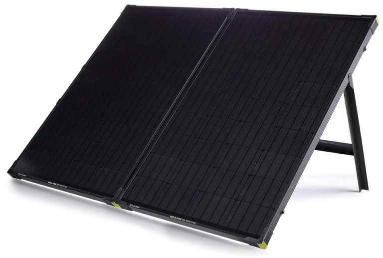 Review: Goal Zero Nomad 200 Foldable Solar Panel (vs Boulder 200) - YuenX